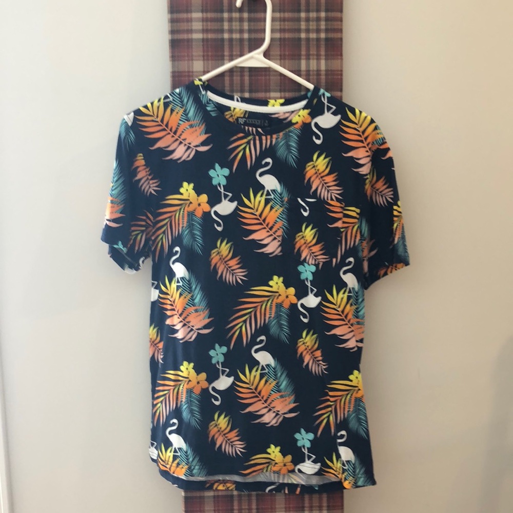 Mens EUC sm pocket-t